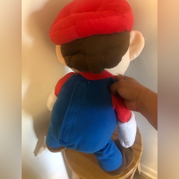 Super Mario Bros Classic Red/Blue Video Game Plush Doll 2019-22 Nintendo Toy - Picture 2 of 4
